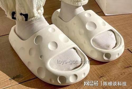 “踩屎感”鞋未来趋势：健康隐患引发消费变革